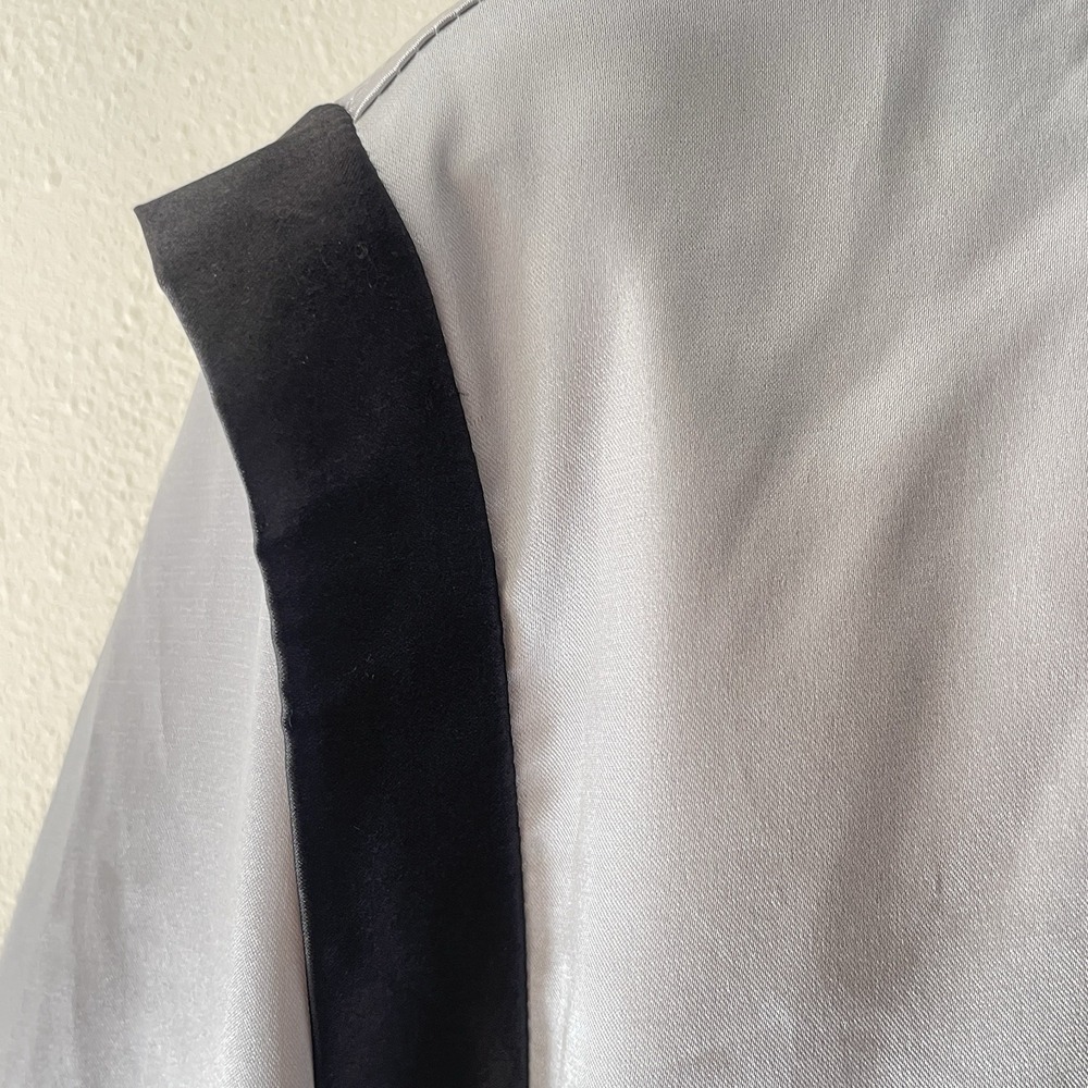Her Universe Star Wars Captain Phasma Satin Bomber Jacket - Picture 9 of 14